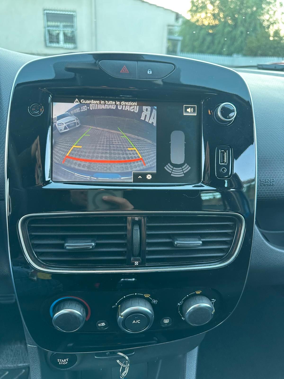 Renault Clio dCi 8V 90 CV 5 porte Moschino Intens-08/2019