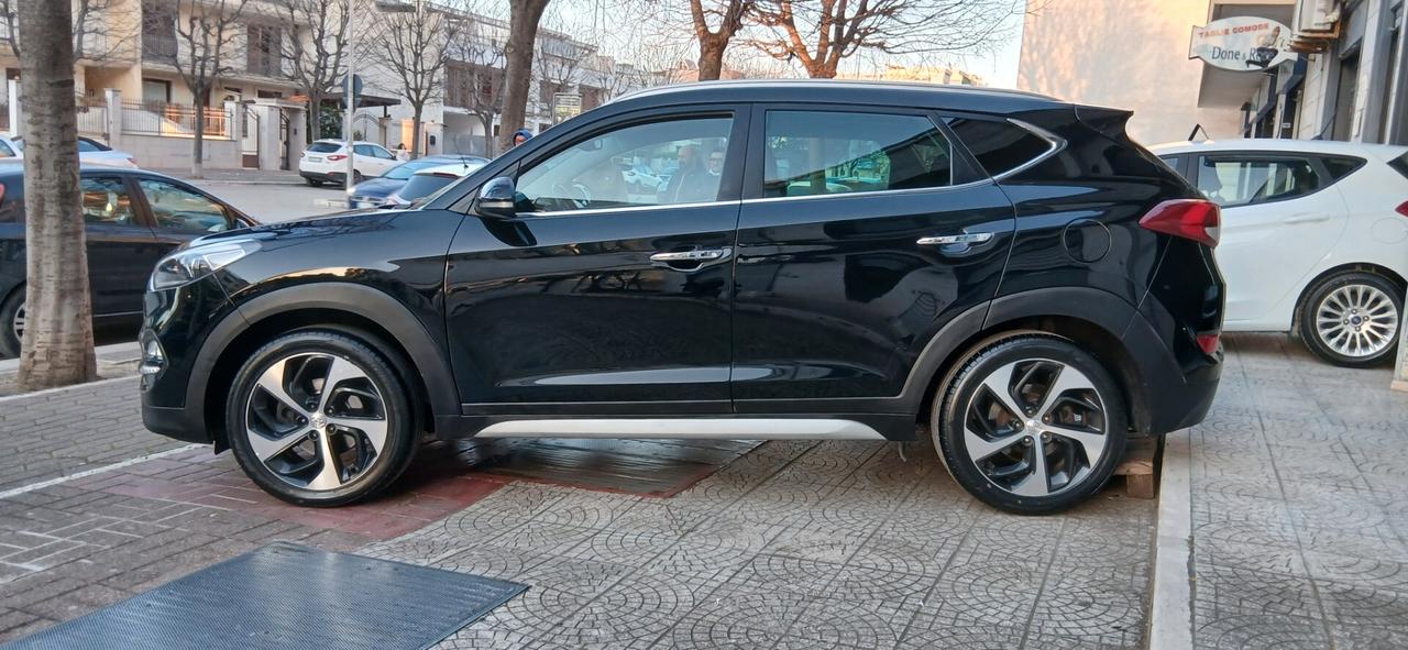 Hyundai Tucson 1.7 CRDi 115 CV. Sound Edition NAVI+CAMERA