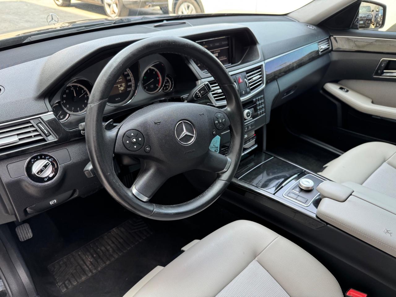 Mercedes-benz E 350 E 350 CDI BlueEFFICIENCY Avantgarde AMG