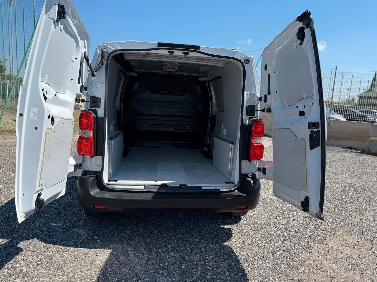 Opel Vivaro 1.5 TD L1 H1 DOPPIA PORTA LATERALE 120 cv