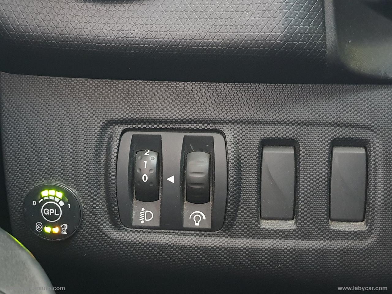 RENAULT Clio 1.2 75 CV GPL 5p. Live