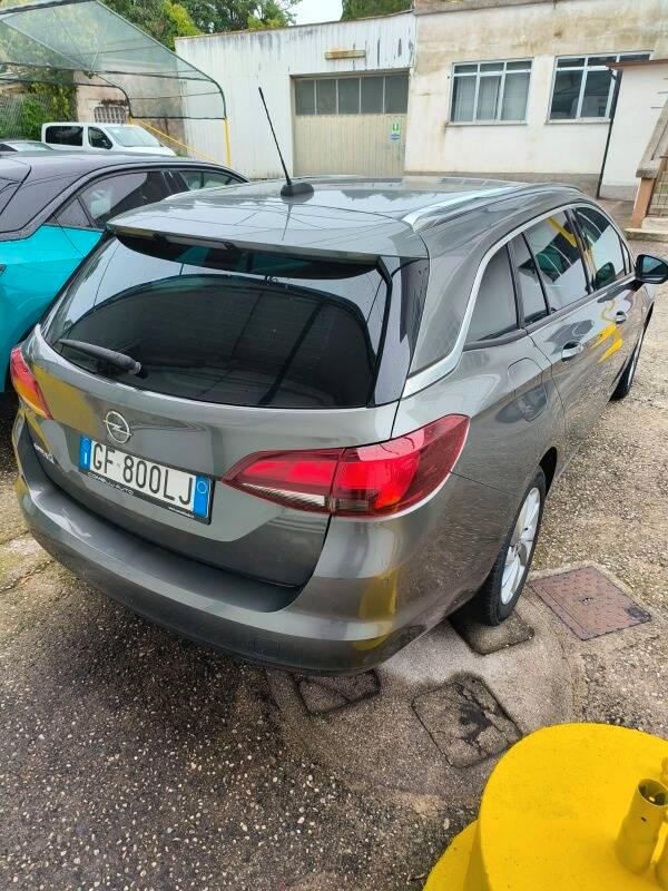 Opel Astra 1.5 cdti Business Elegance s&s 122cv at9