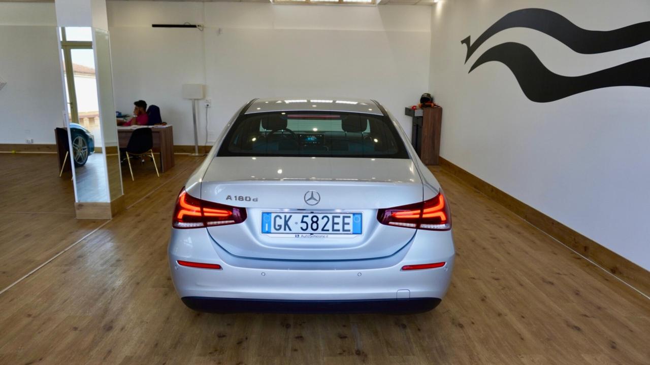 Mercedes-benz A 180 sedan d Business