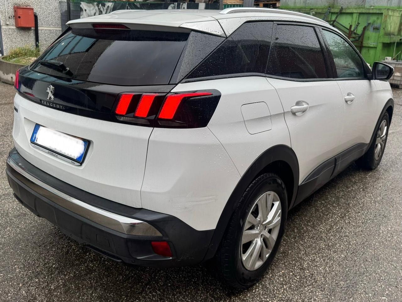 Peugeot 3008 1.6 HDI SOLO 105000KM