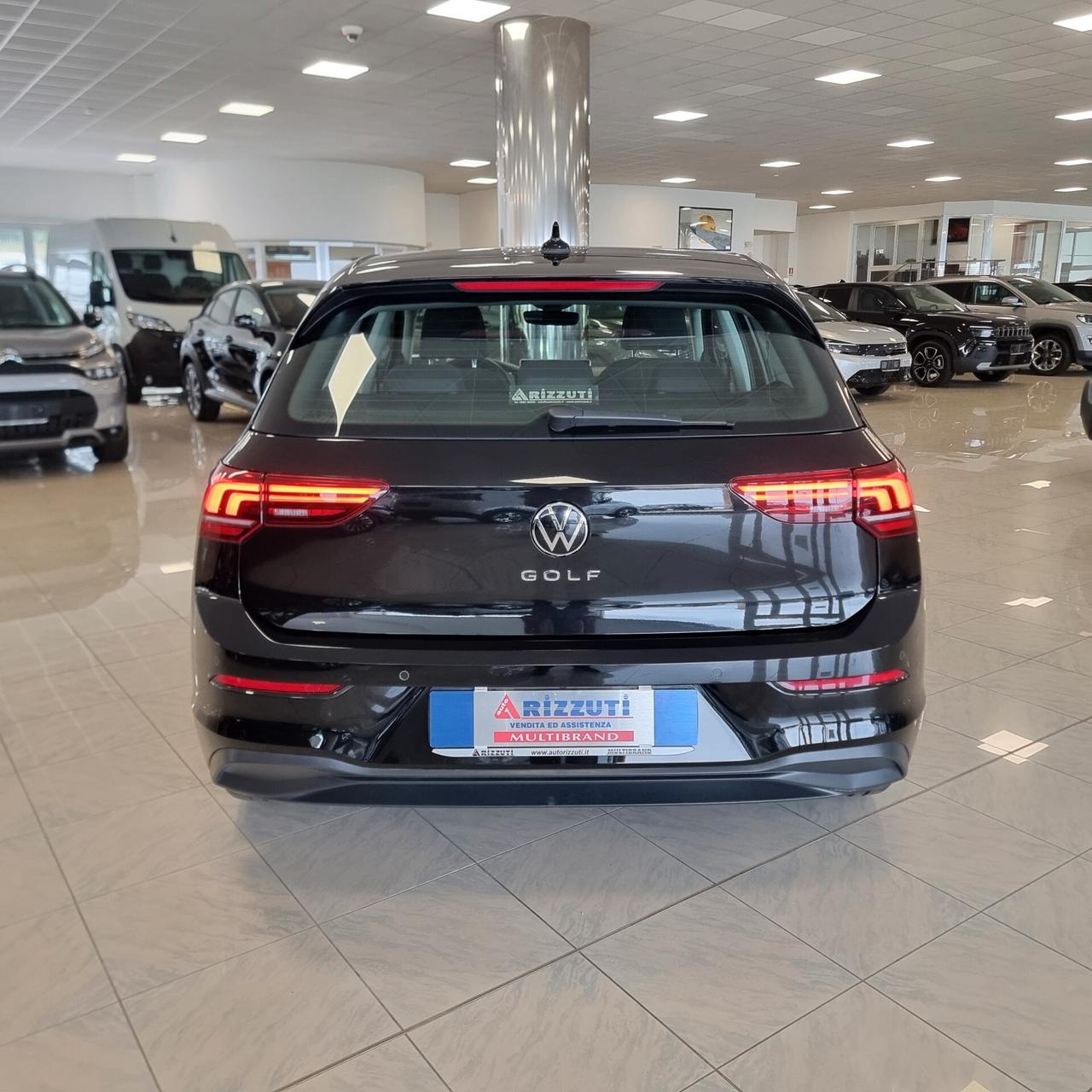 VOLKSWAGEN GOLF 8 LIFE 2.0 TDI 115cv Euro 6E