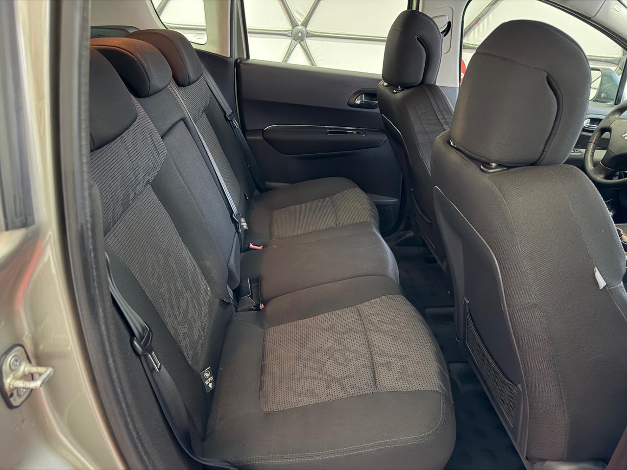 Peugeot 3008 1.6 HDi 110CV Premium