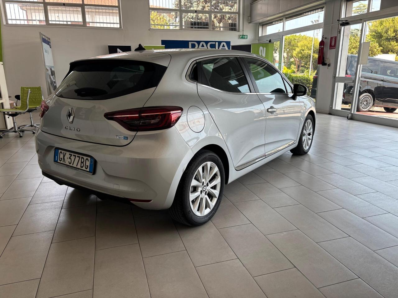 Renault Clio Full Hybrid E-Tech 140 CV 5 porte Intens