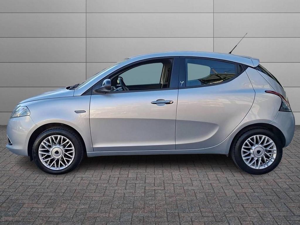 Lancia Ypsilon 5 Porte 1.2 Silver