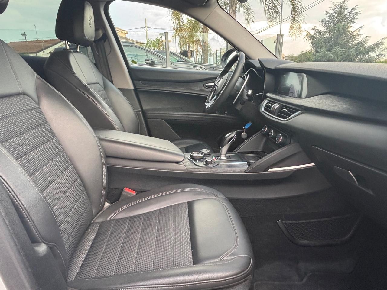 Alfa Romeo Stelvio Q4
