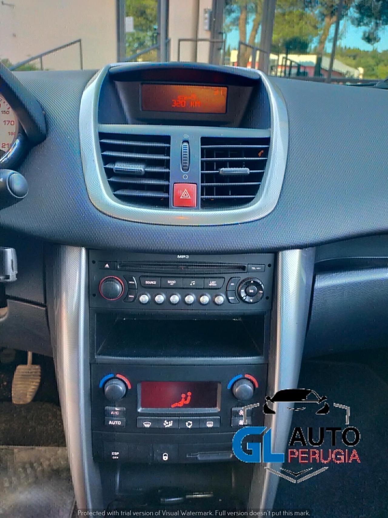 Peugeot 207 turbo diesel 5p adatta per neopatentati
