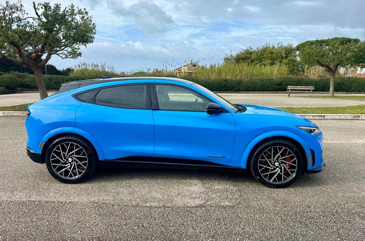 Ford Mustang Mach-E GT Performance 2024 – 487 CV – AWD – 35.000 km – Full Optional