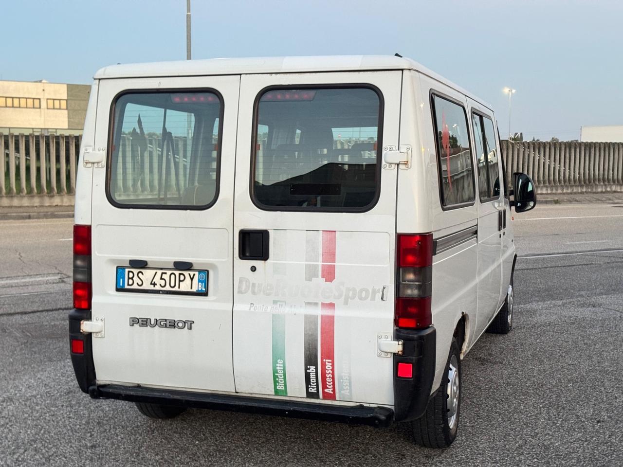 Peugeot Boxer 2.8 HDi 127cv 9 posti