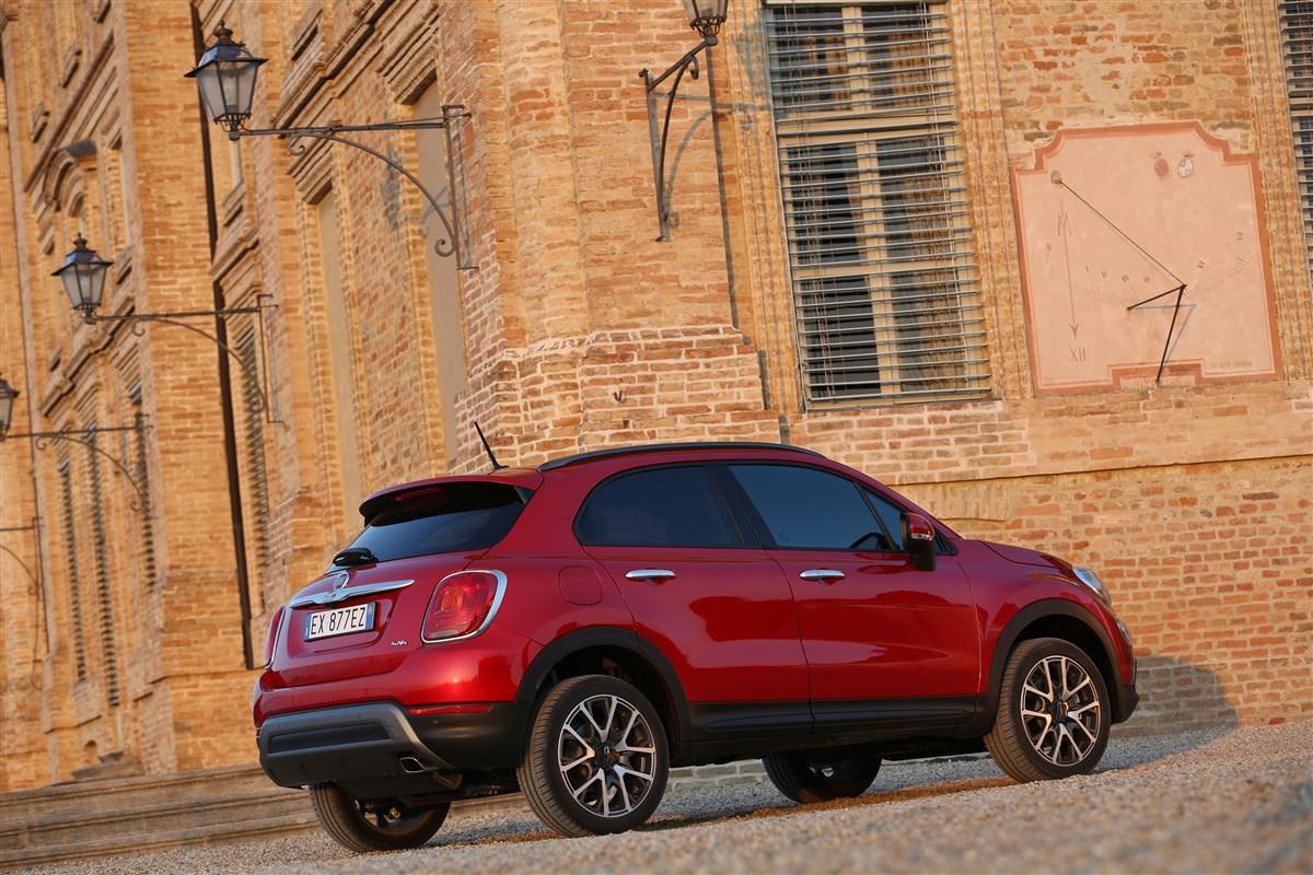FIAT 500 X 2015 - 500X 2.0 mjt Cross Plus 4x4 140cv auto
