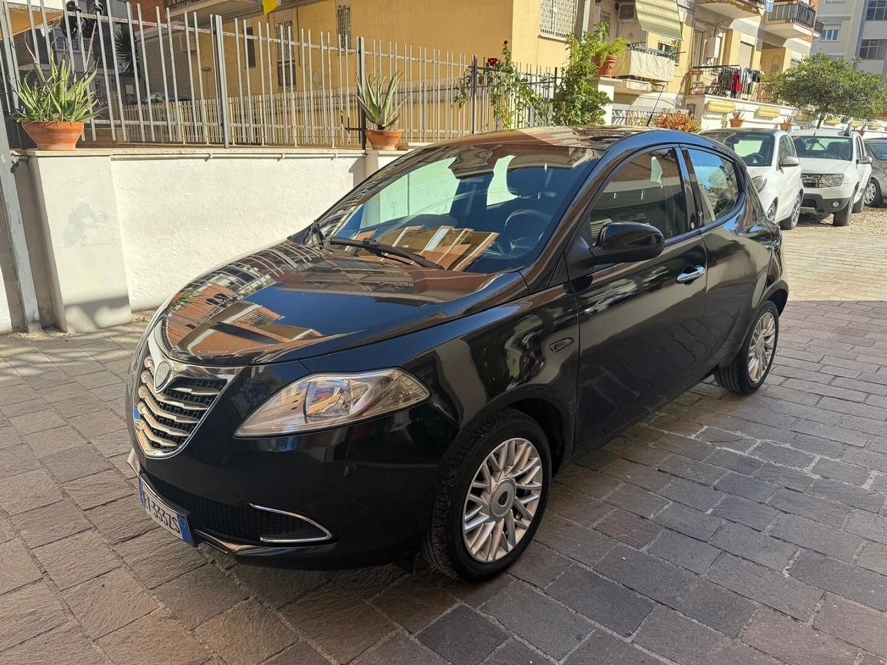 LANCIA Ypsilon 1.2 69CV 5 porte Platino EURO 6