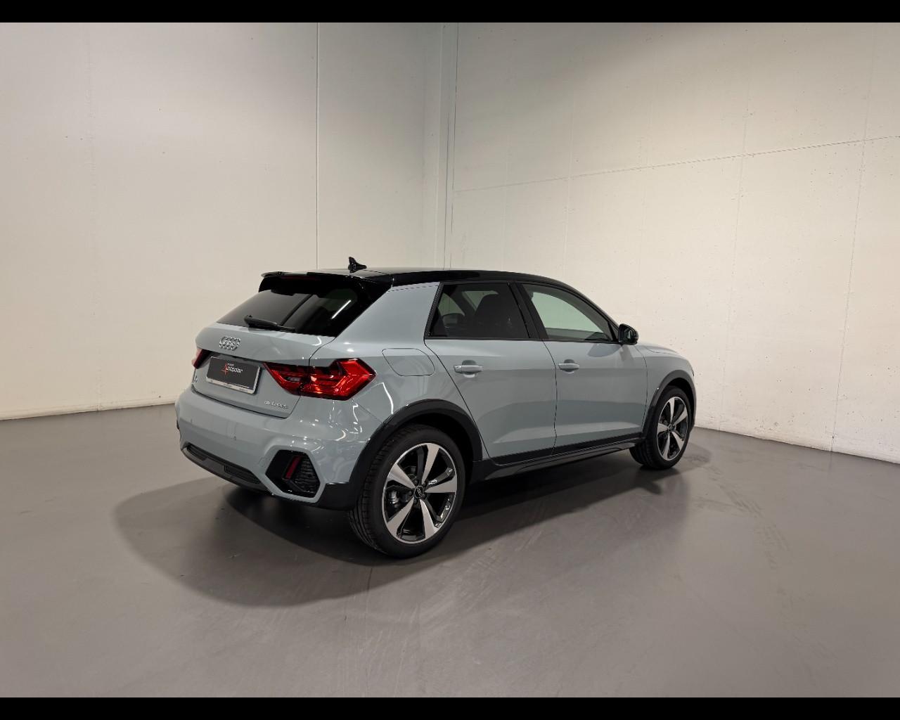 AUDI A1 ALLSTREET 30 TFSI S-TRONIC IDENTITY CONTRAST