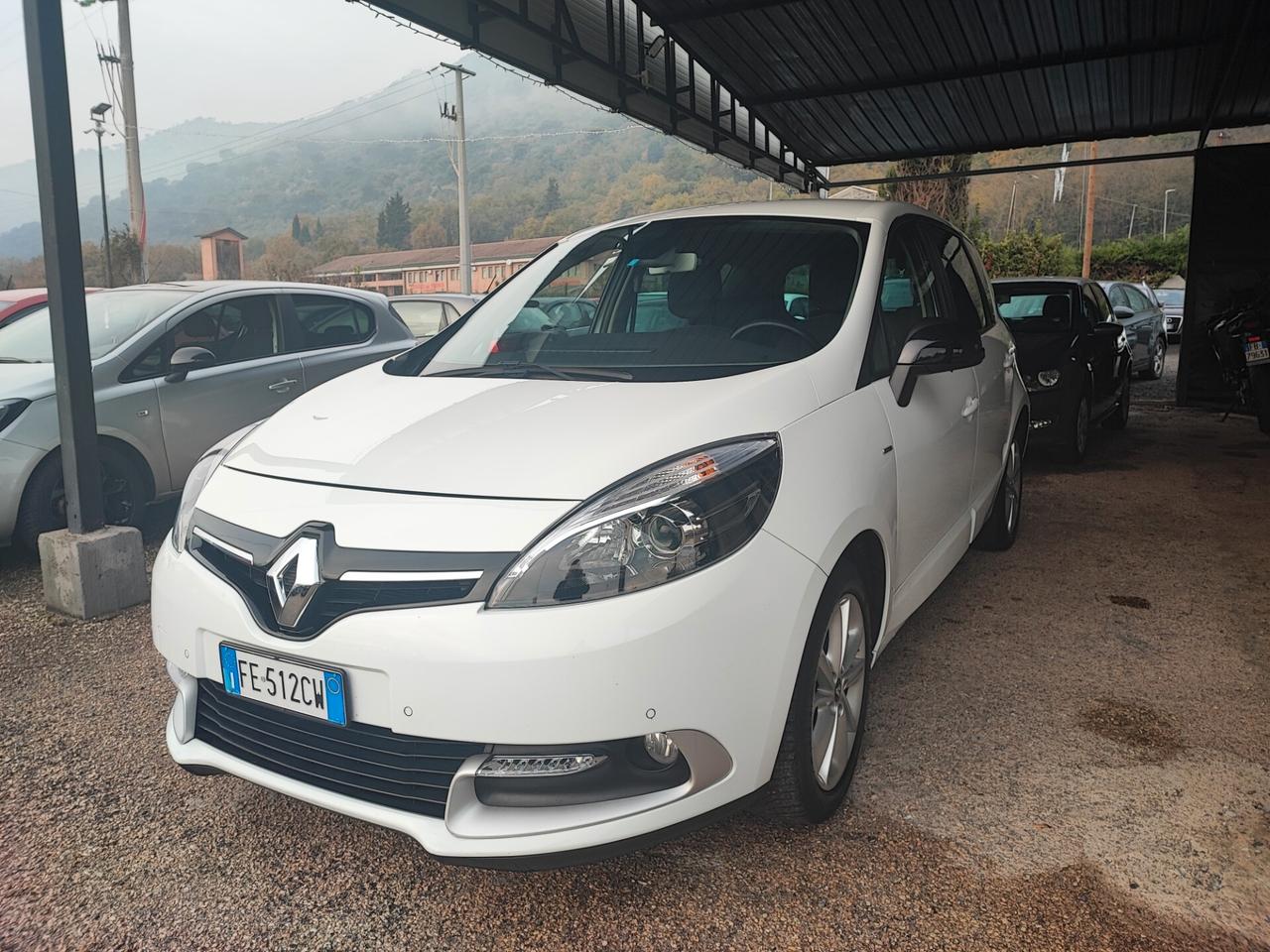 Renault Scenic Scénic XMod dCi 110 CV EDC Bose