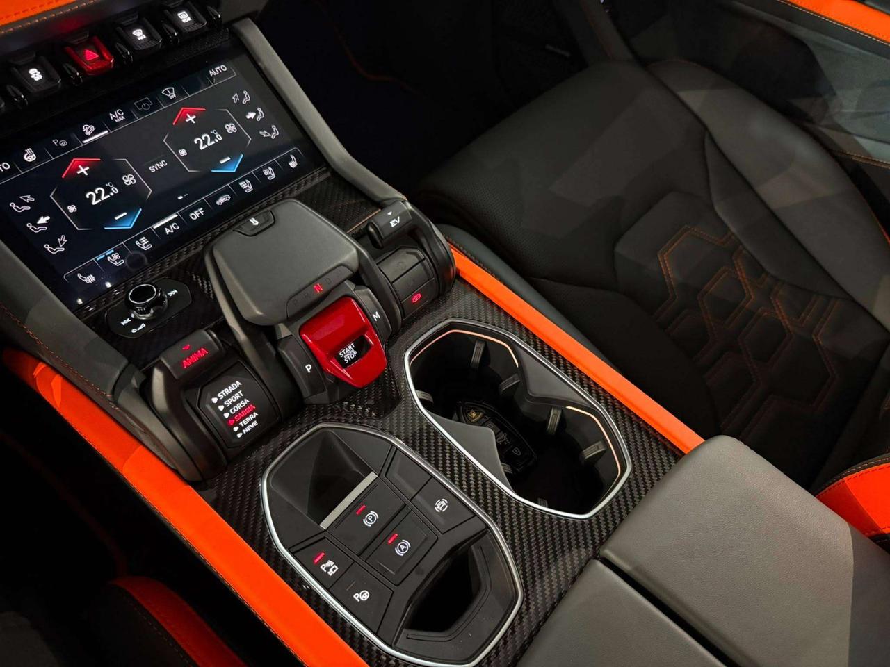 Lamborghini Urus SE 4.0 V8 phev auto
