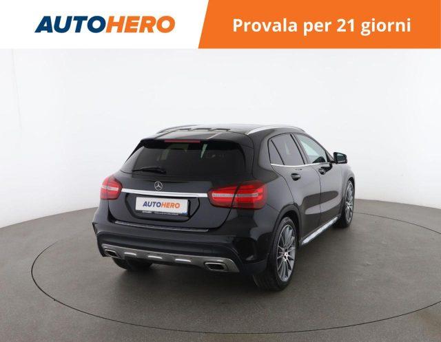 MERCEDES-BENZ GLA 250 Automatic 4Matic Premium