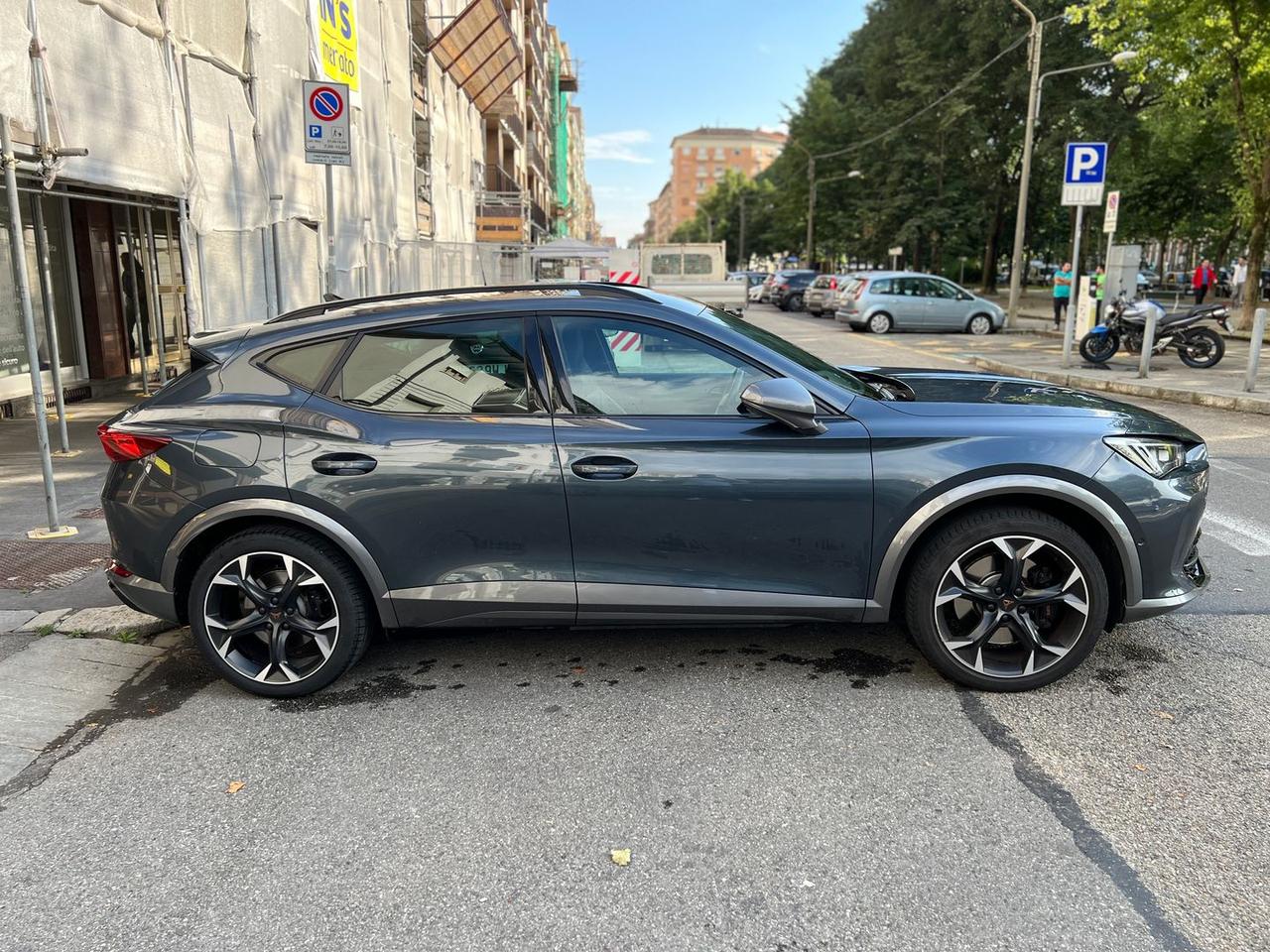 Cupra Formentor 1.4 e-HYBRID VZ PHEV Enceladus Grey