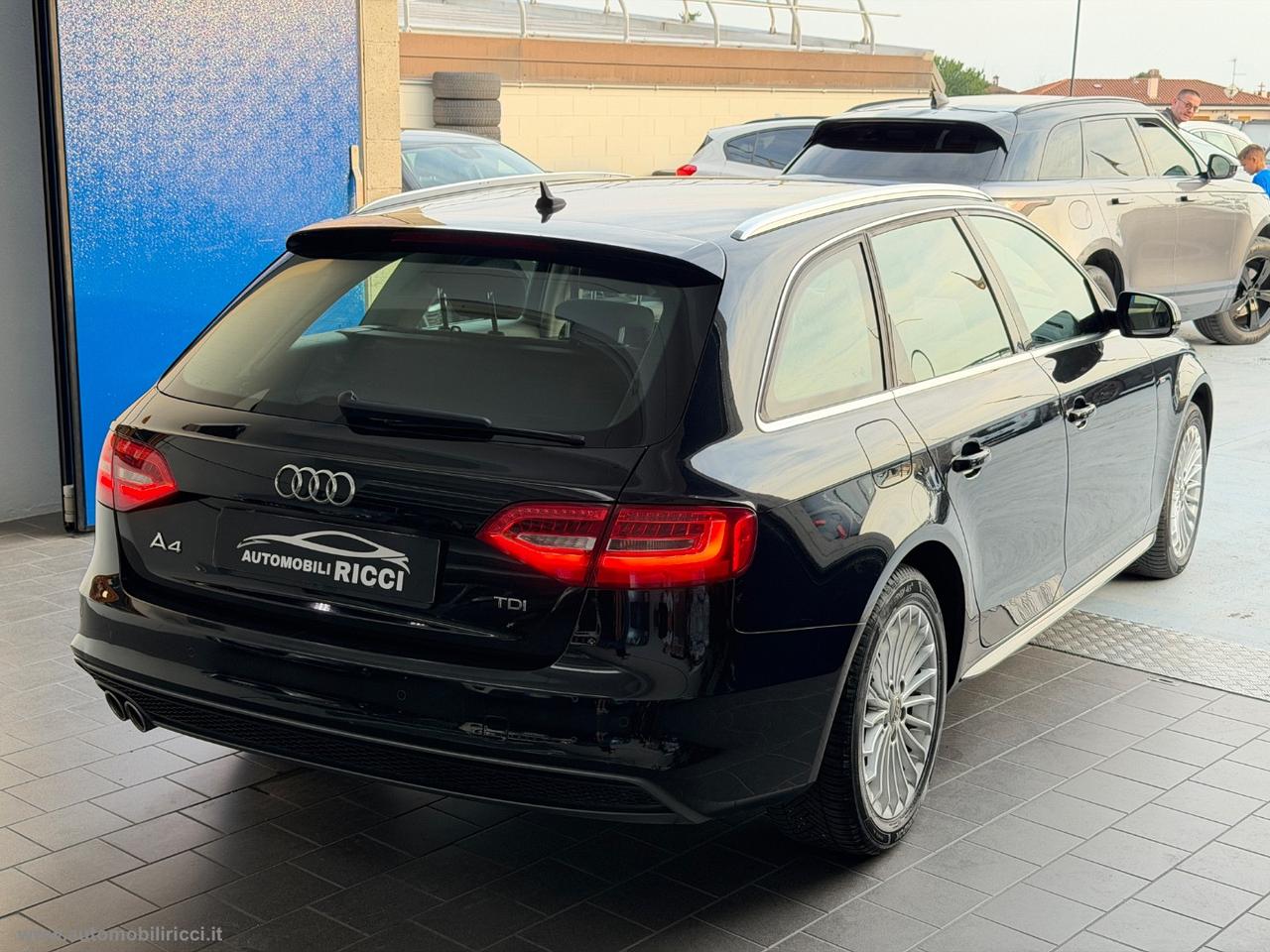 AUDI A4 Avant 2.0 TDI clean diesel S-LINE