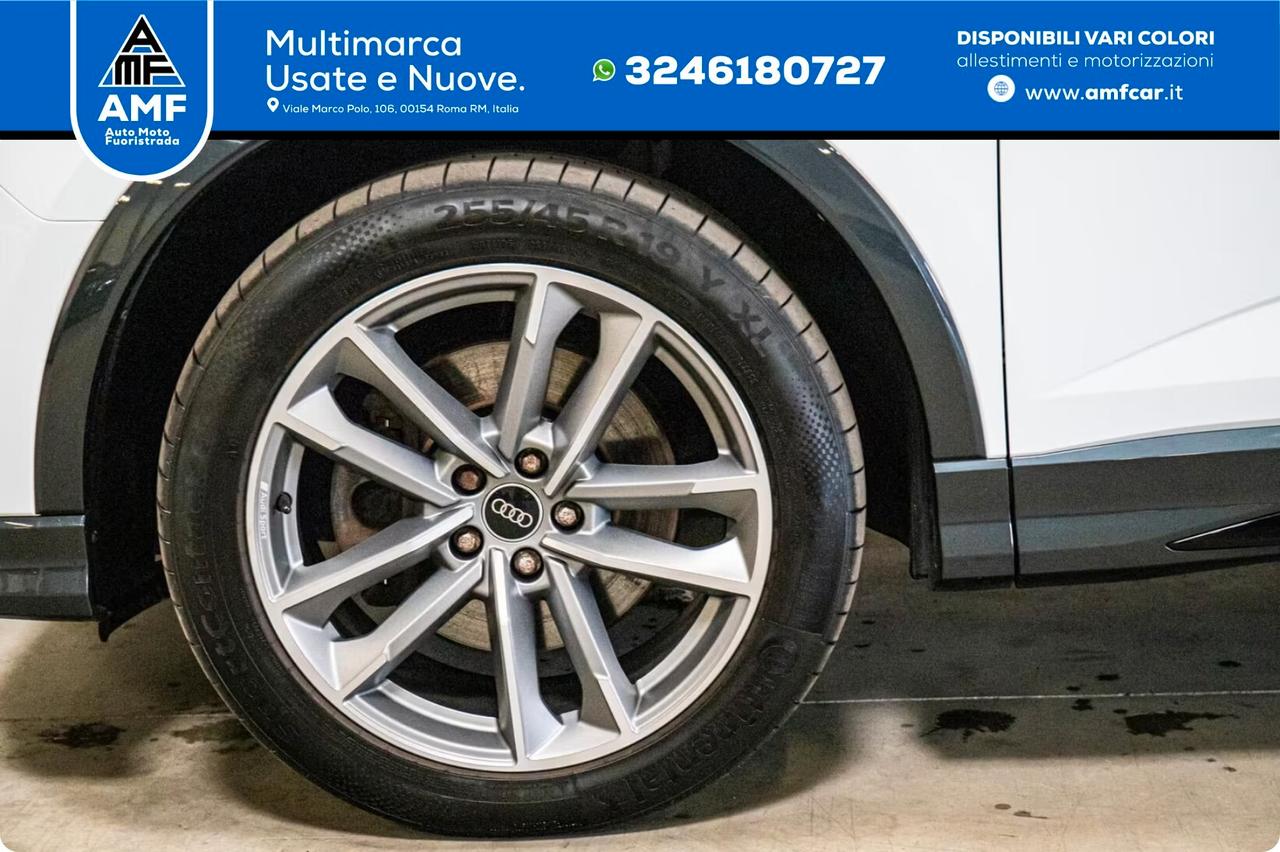 Audi Q3 Sportback 45 TFSIe S-Line Fari Matrix