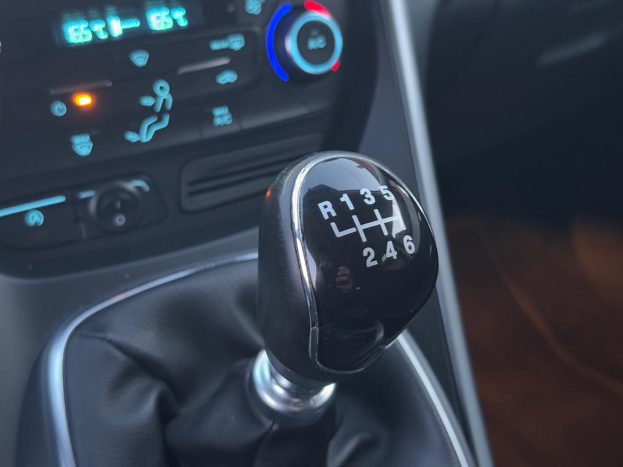 Ford Kuga 1.5 TDCI 120 CV 2WD Business MANUALE!