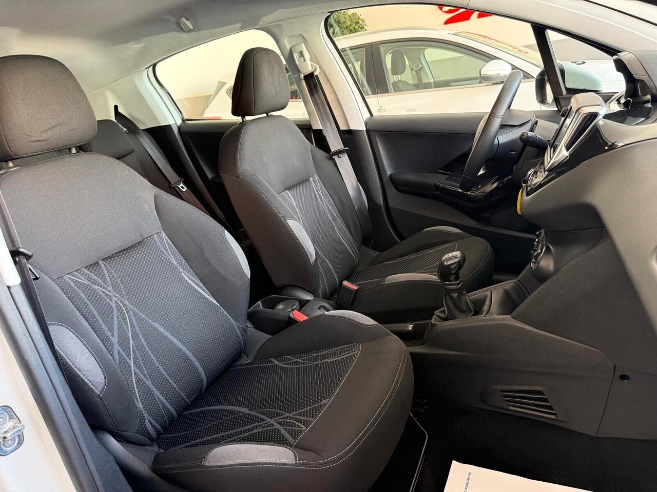 PEUGEOT 208 1.2 BENZINA CON 138.000 KM 2015