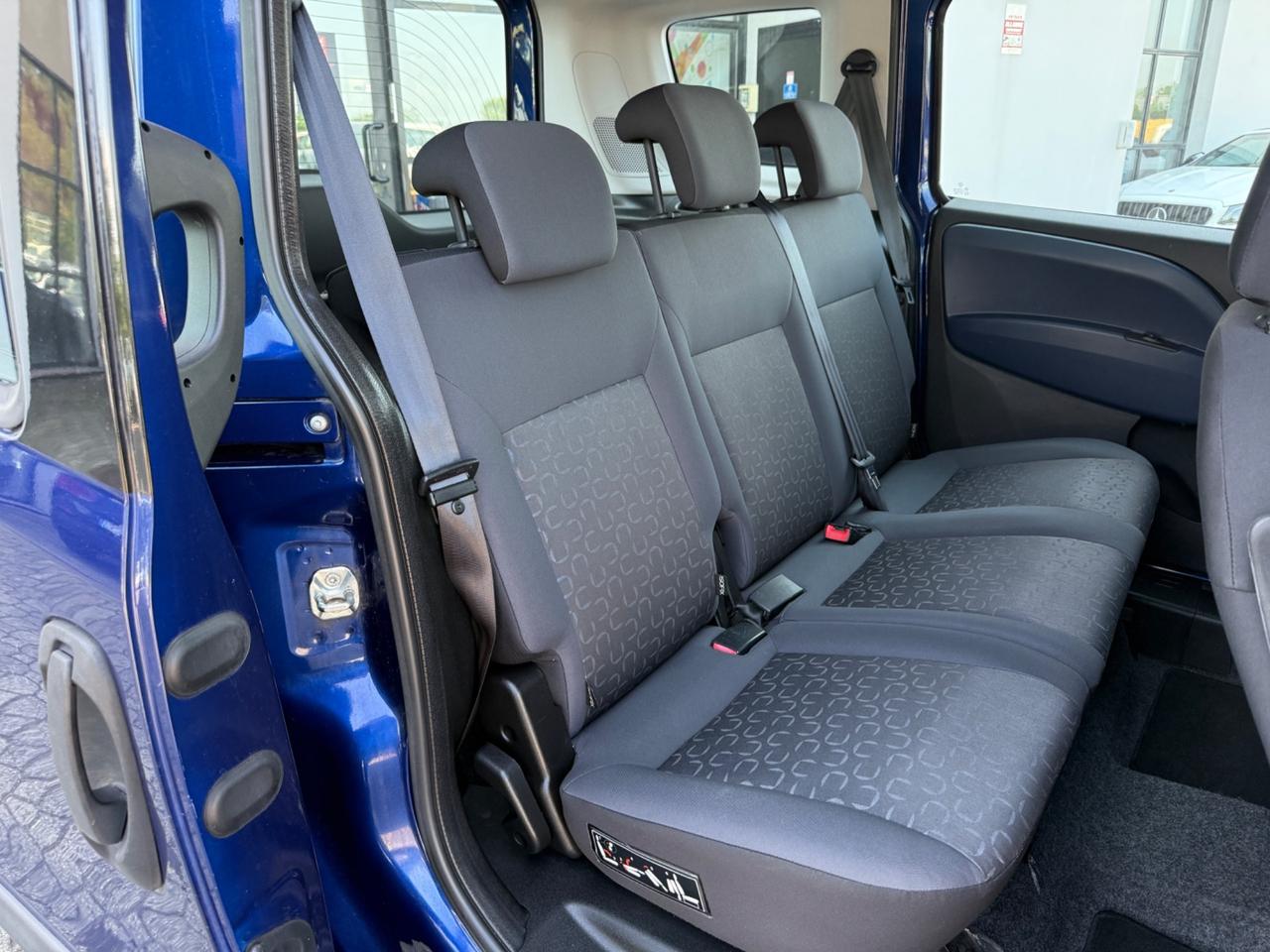 Fiat Doblò 1.4 T-Jet 16V Natural Power Dynamic