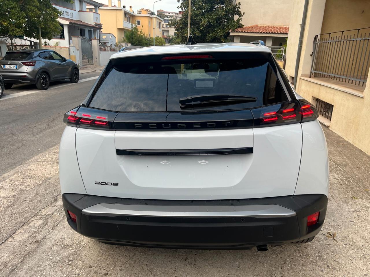 Peugeot 2008 PureTech 100 S&S Allure