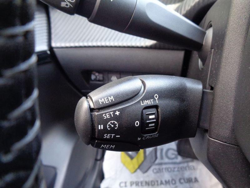 Peugeot 208 e- 100kW 5 porte Allure