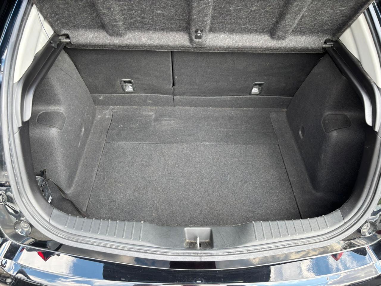 Honda Civic 1.4 i-VTEC Elegance Navi OK Neopatentati