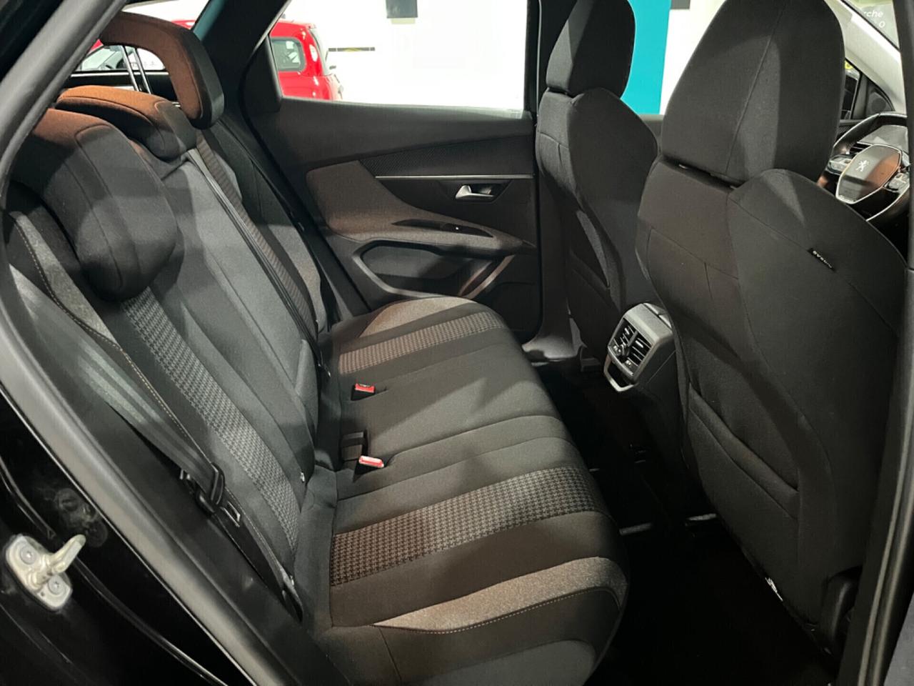 PEUGEOT 3008 FULL LED *KM CERTIFICATI *UNICOPROPRIETARIO