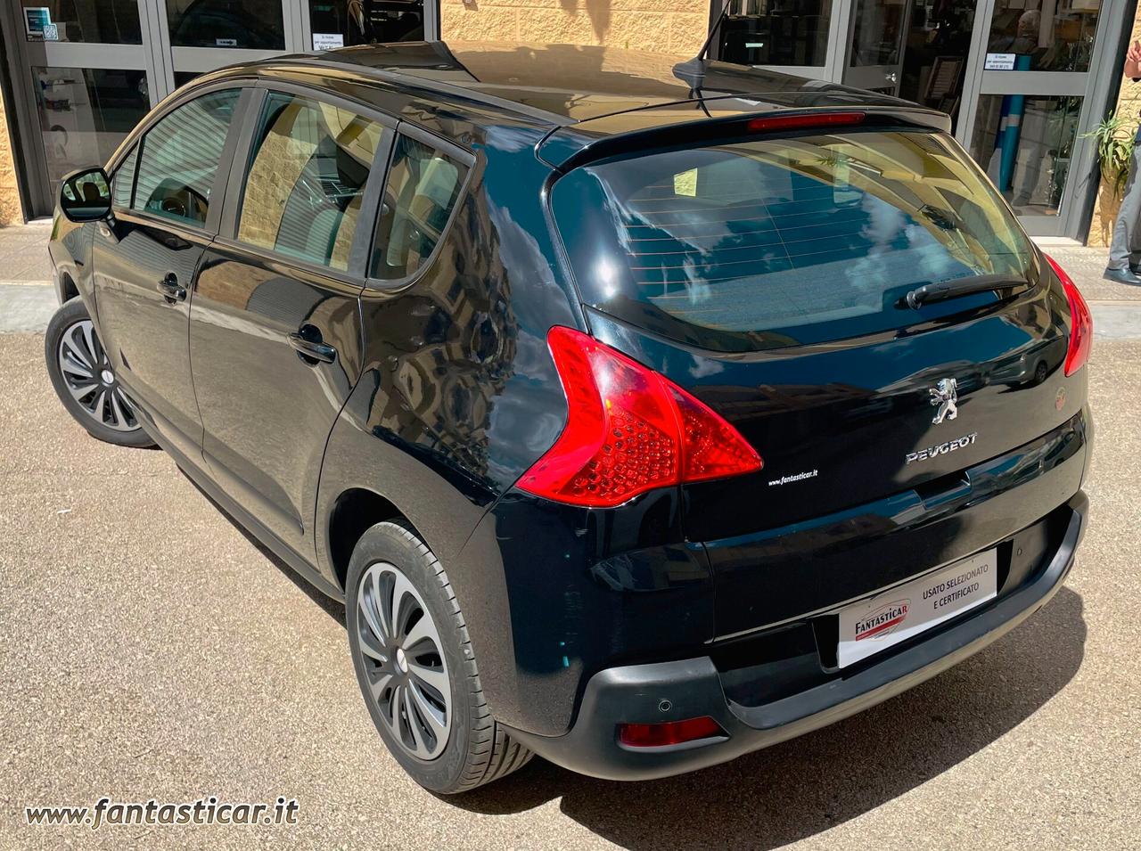 Peugeot 3008 1.6 HDi 115CV Access