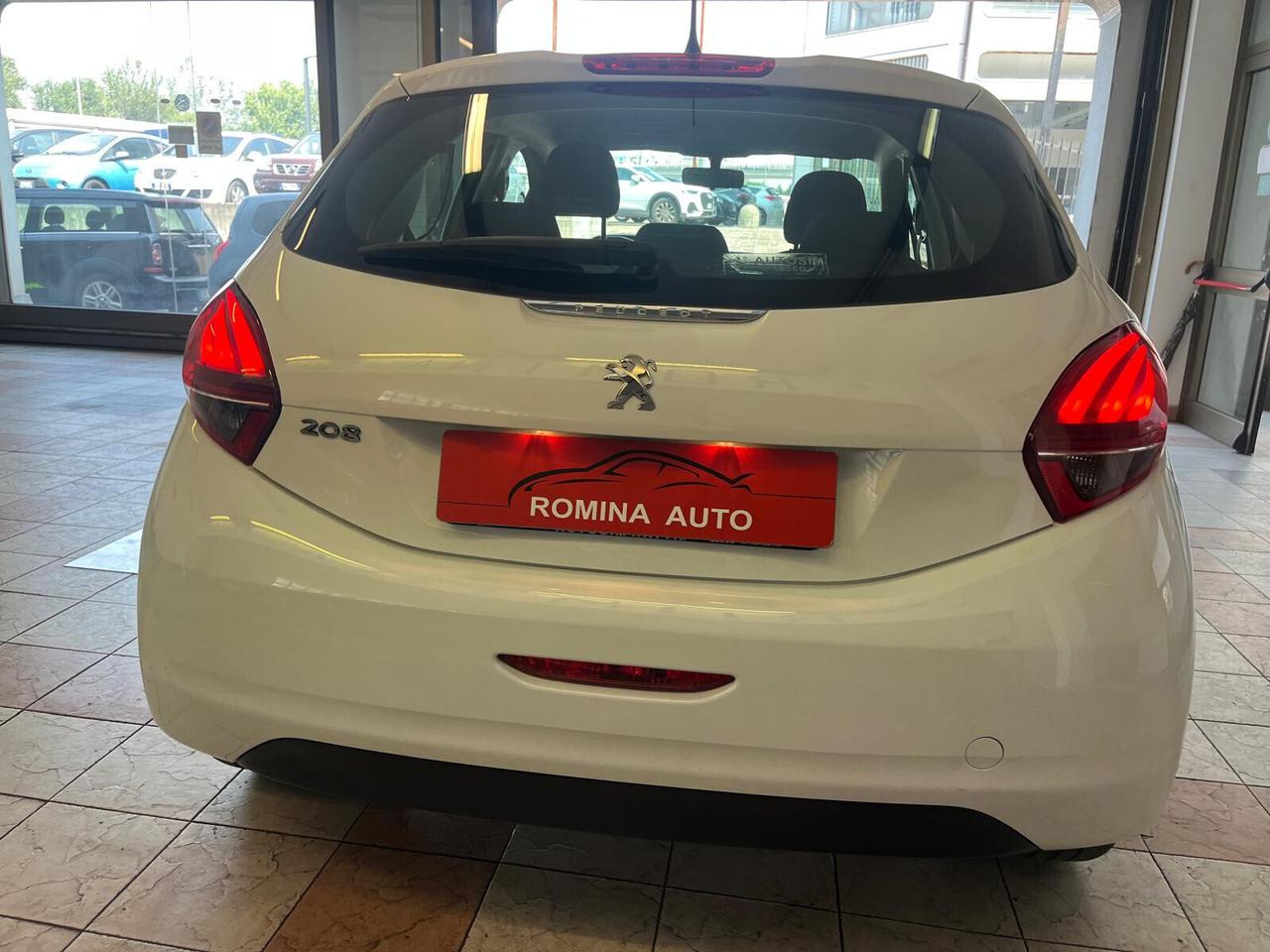 Peugeot 208 PureTech 82 5 porte Allure