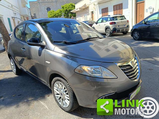 LANCIA Ypsilon 1.2 69 CV 5 porte GPL Ecochic Silver NEOPATENTATI