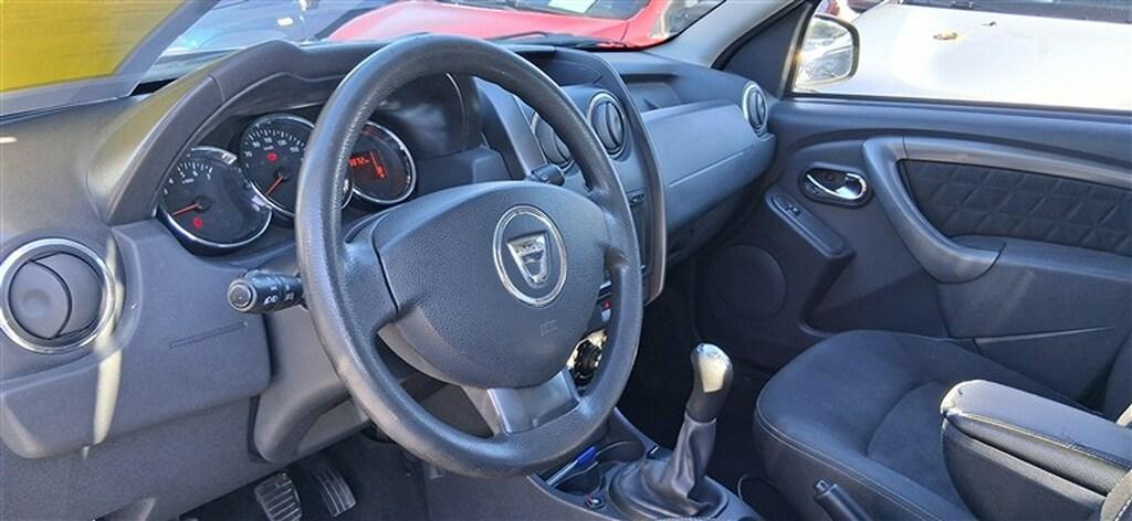 Dacia Duster 1.6 Laureate 4x2