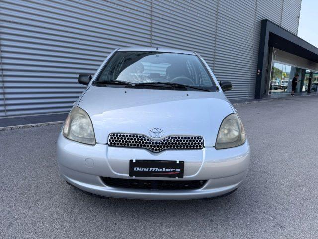 TOYOTA Yaris 1.0i 16V cat 5 porte OK neopatentati