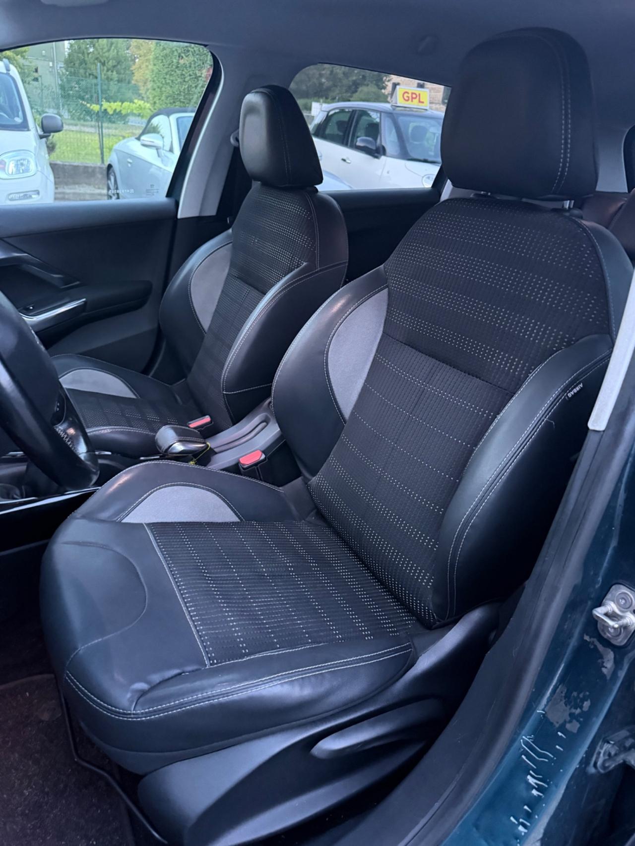 Peugeot 2008 PureTech 82 Allure