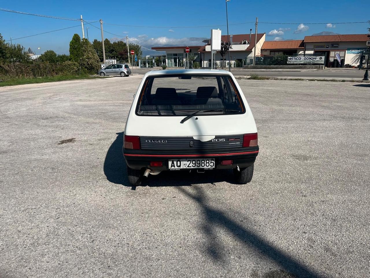 Peugeot 205 954i cat 5 porte Look