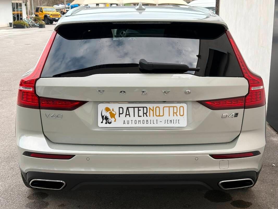 Volvo V60 V60 c.country 2.0 D4 Pro awd geartronic