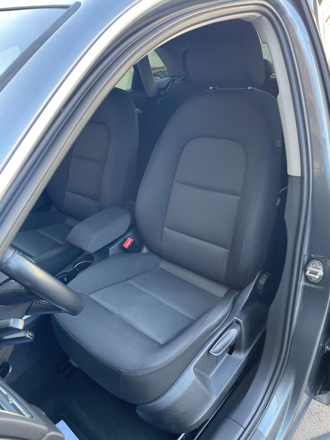 Audi Q3 RESTAYLING 2.0 TDI 120 CV Sport Full bixenon LED navigatore ecc dal nord Italia