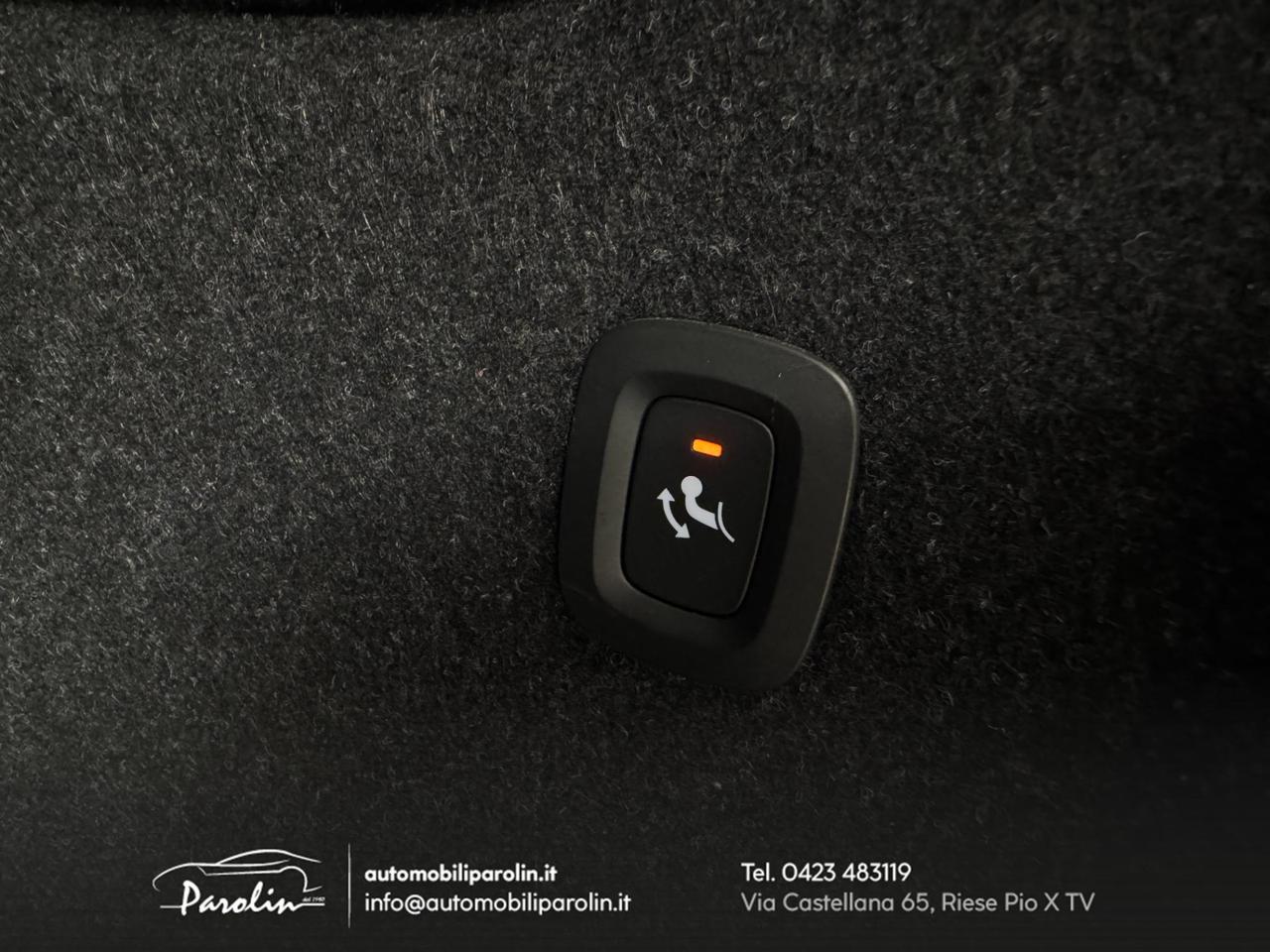 Volvo XC40 2.0 b5 R-design awd auto Tetto-Pelle-360°