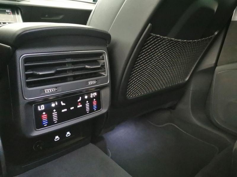 Audi Q8 50 3.0 tdi mhev Sport quattro tiptronic