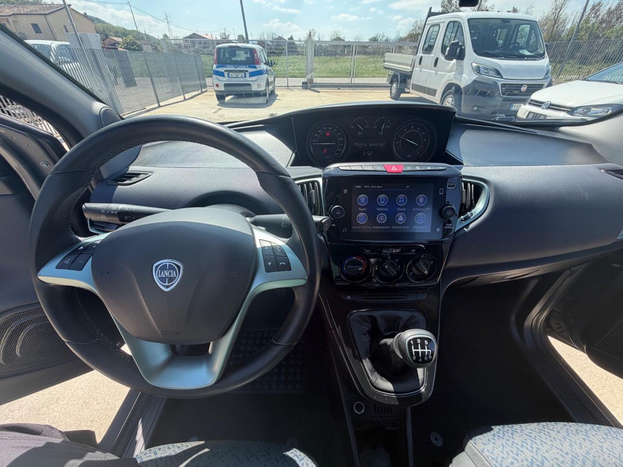 Lancia Ypsilon 1.0 FireFly 5 porte S&S Hybrid Gold