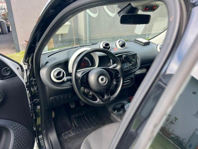 SMART ForFour 70 1.0 52kW youngster