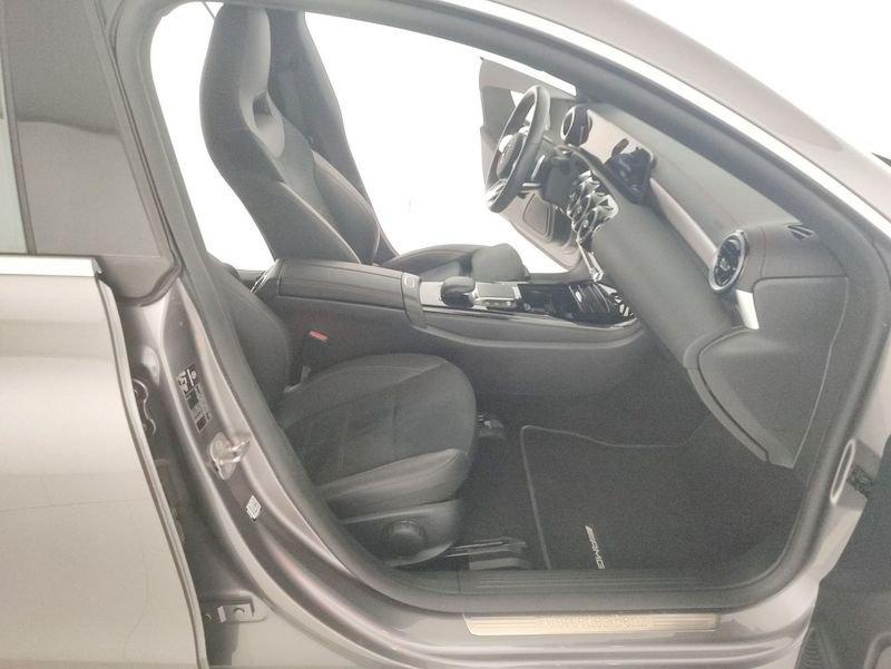 Mercedes-Benz CLA Shooting Brake 180 d Premium auto
