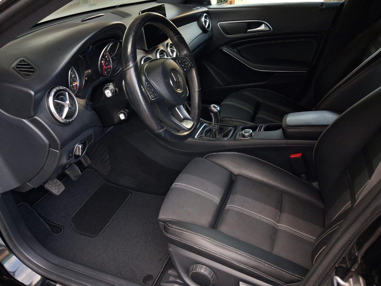 Mercedes CLA Shooting Brake 180 Business FL