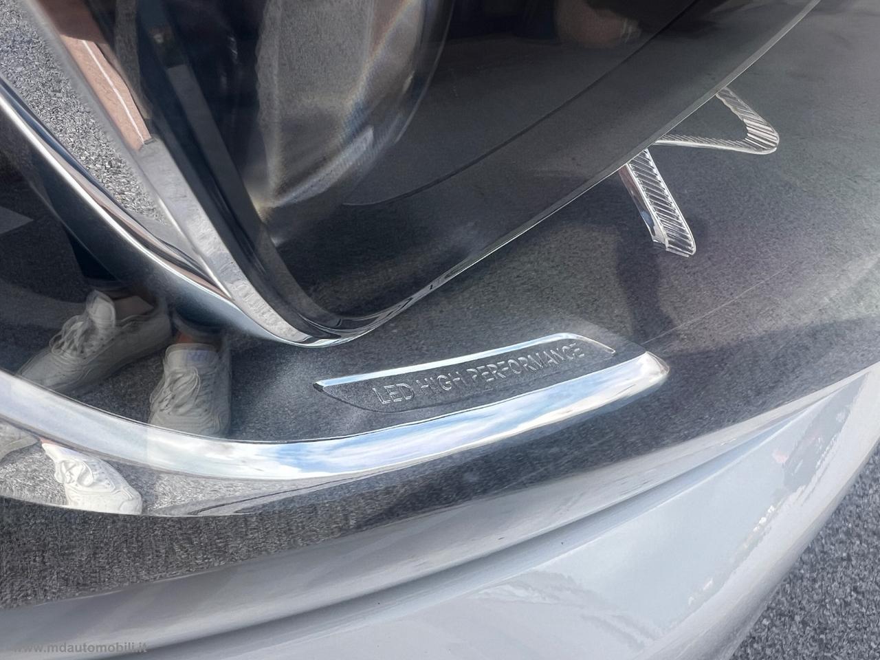 MERCEDES-BENZ A 180 d Premium PACK AMG