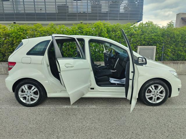 MERCEDES-BENZ B 180 BENZINA Executive ( GARANZIA )