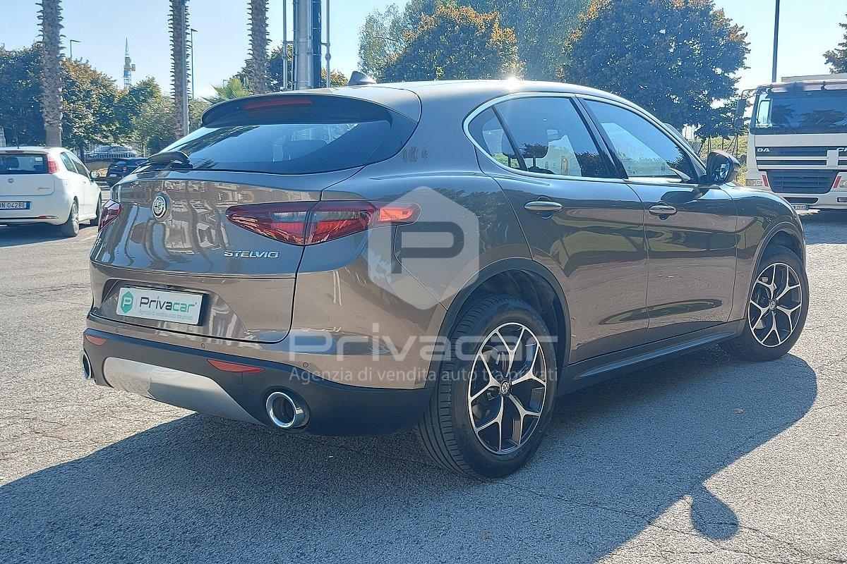 ALFA ROMEO Stelvio 2.2 Turbodiesel 210 CV AT8 Q4 Executive